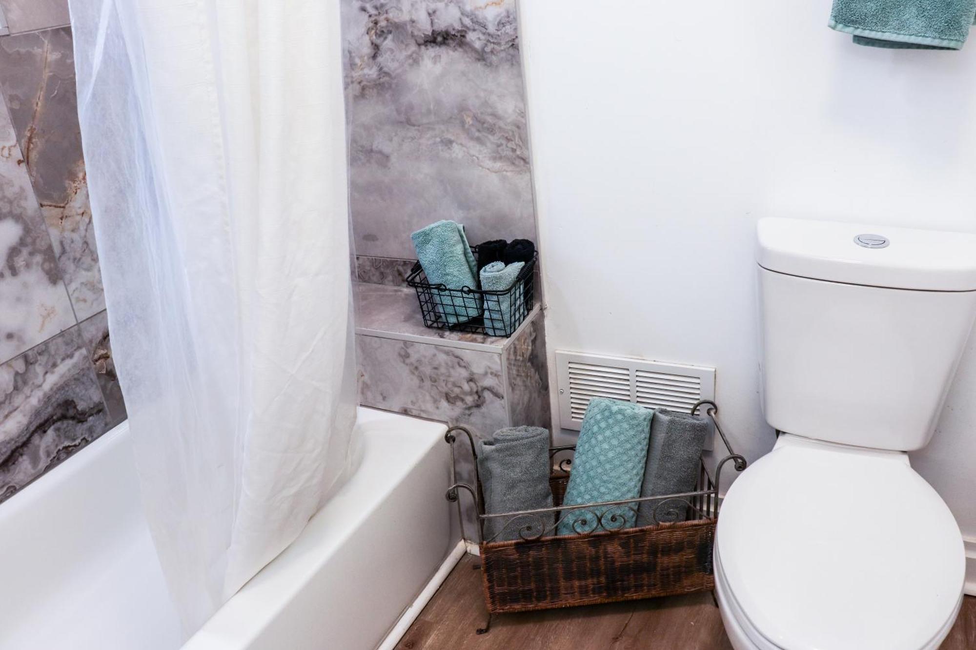 Downtown Retreat - 2Br Oasis Leilighet Columbus Eksteriør bilde